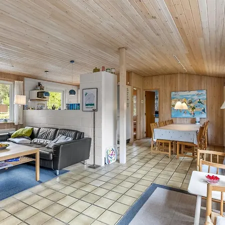 Maaria - 600m From The Sea By Interhome *