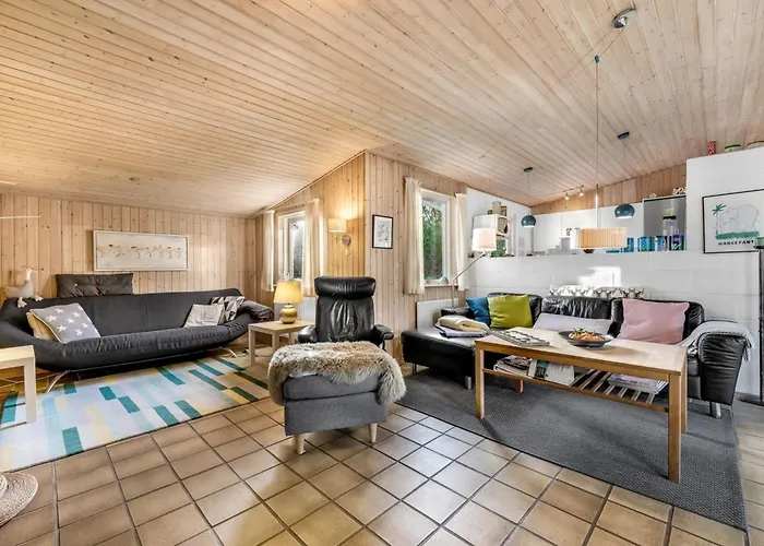 Maaria - 600m From The Sea By Interhome